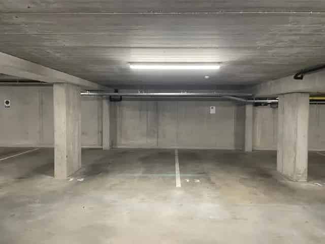 Steyls Lot de 5 parkings