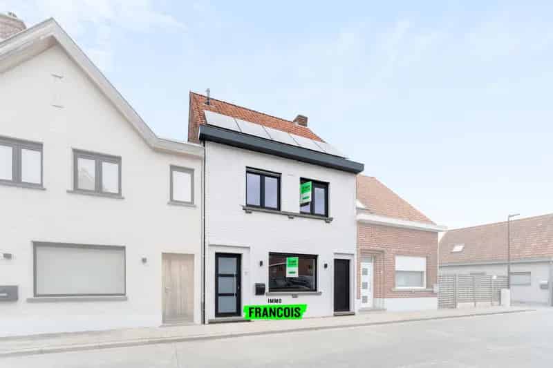 Recent gerenoveerde woning met EPC-label A in Desselgem te koop
