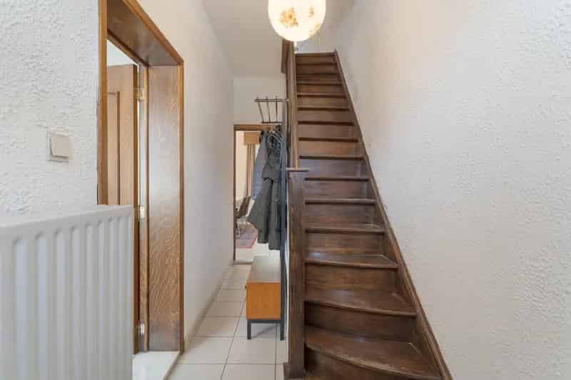 Te renoveren woning met bouwgrond te koop in de Kanaallaan 55 te Bree voor 262.000 euro!