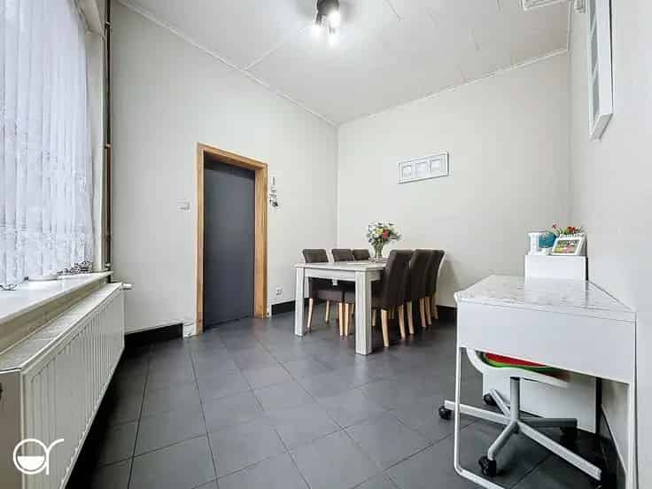 Huis Te Koop Sint-Amandsberg 3 slaapkamers 144m²