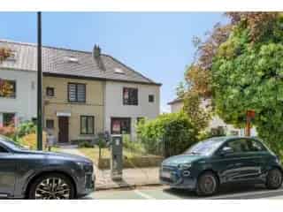 Huis te koop Vilvoorde 4 slaapkamers 3 badkamers gerenoveerd