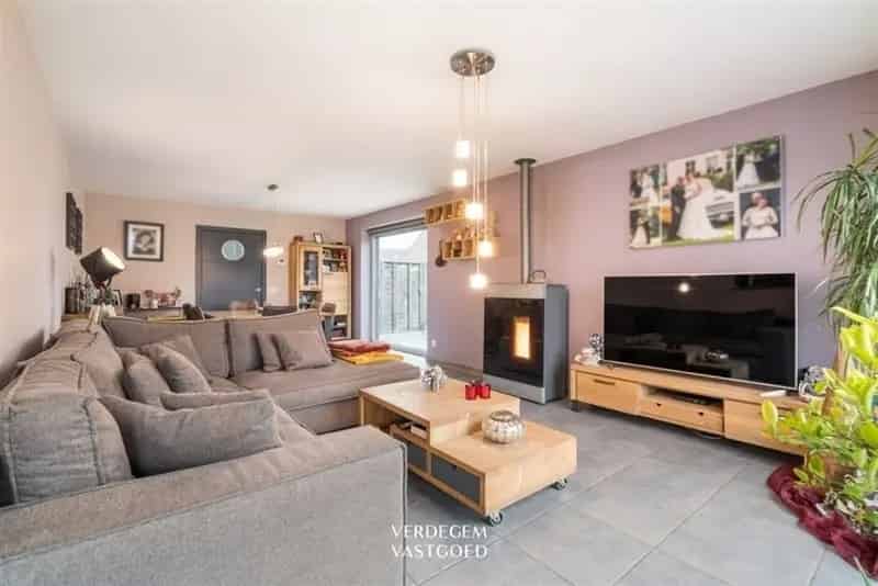 Mooie familiewoning met 4 slaapkamers en zuid tuin