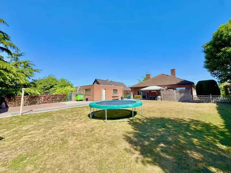 Huis te huur Ertvelde 1000m² 3 slaapkamers