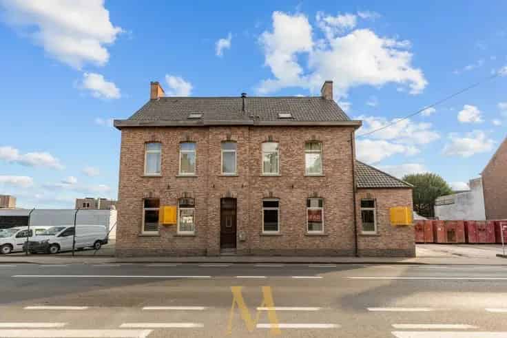 Gerenoveerde Herenwoning te Koop Waregem