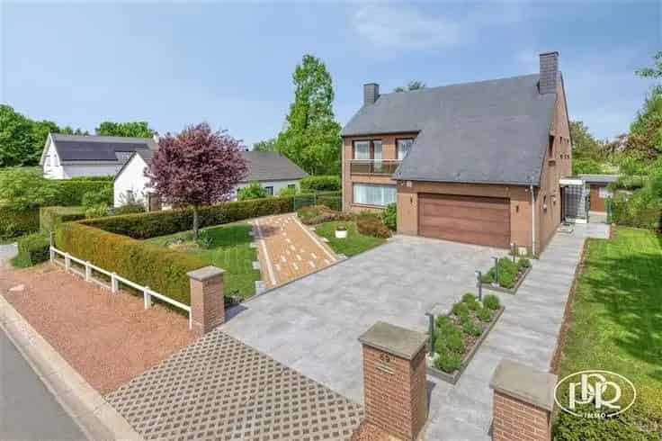 Villa te Koop Rustige Woonwijk 5 slaapkamers