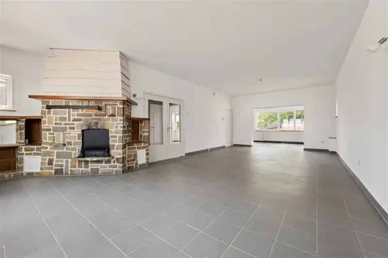 OPEN BEBOUWING MET 3 SLKS EN GARAGE IN ZEPPEREN
