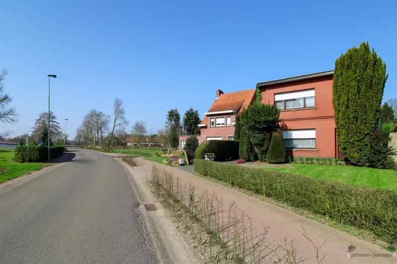 Huis te huur Nijlen 8099m² 4 slaapkamers