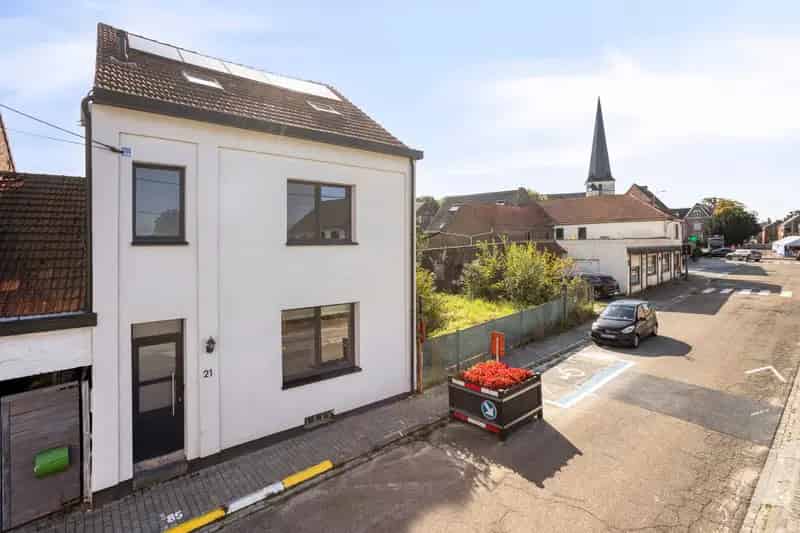 MOOI GERENOVEERDE WOONST TE BOUTERSEM