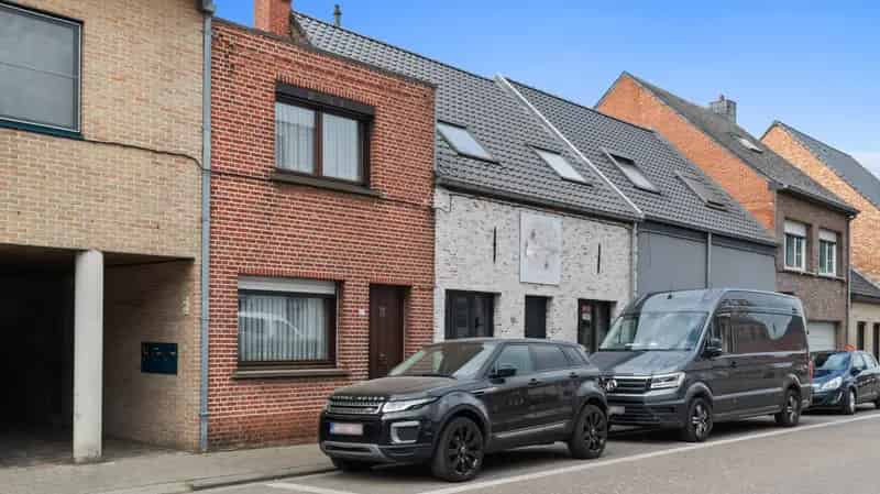 Herenthout Stadswoning 2 slaapkamers Ruim Bijgebouw Renovatieproject