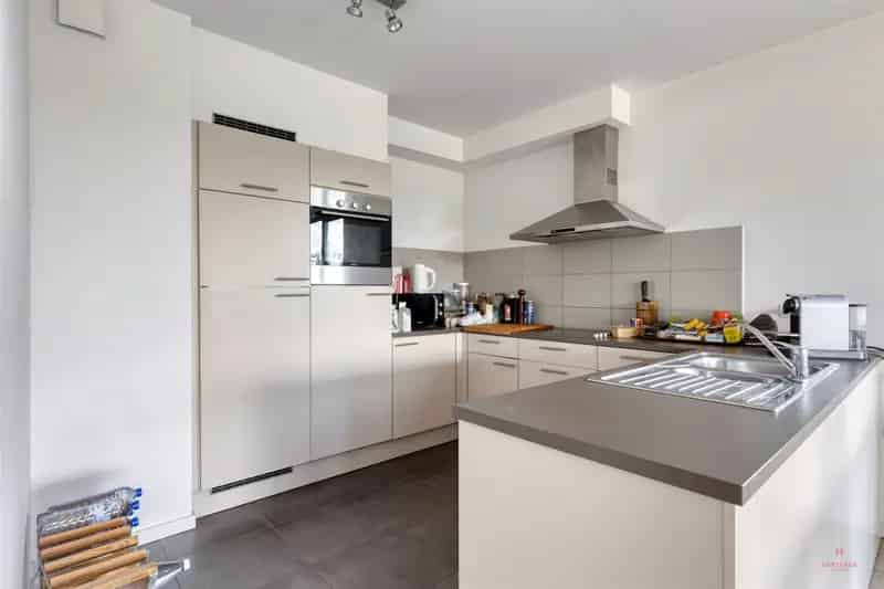 Ruim appartement te huur 3 slaapkamers Wijnegem