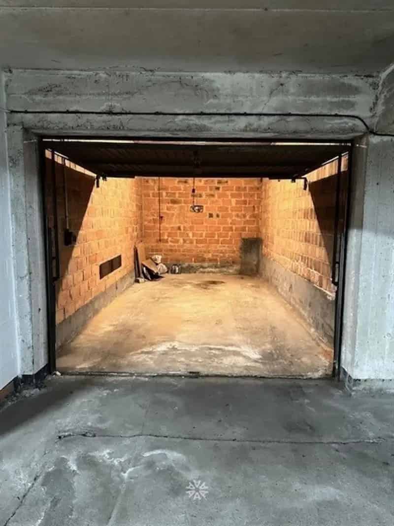 Garagebox te koop in Sint-Denijs-Westrem