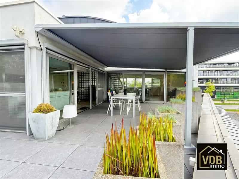 Luxe Penthouse te Eisden 244m²  2-4 slaapkamers Groot Terras