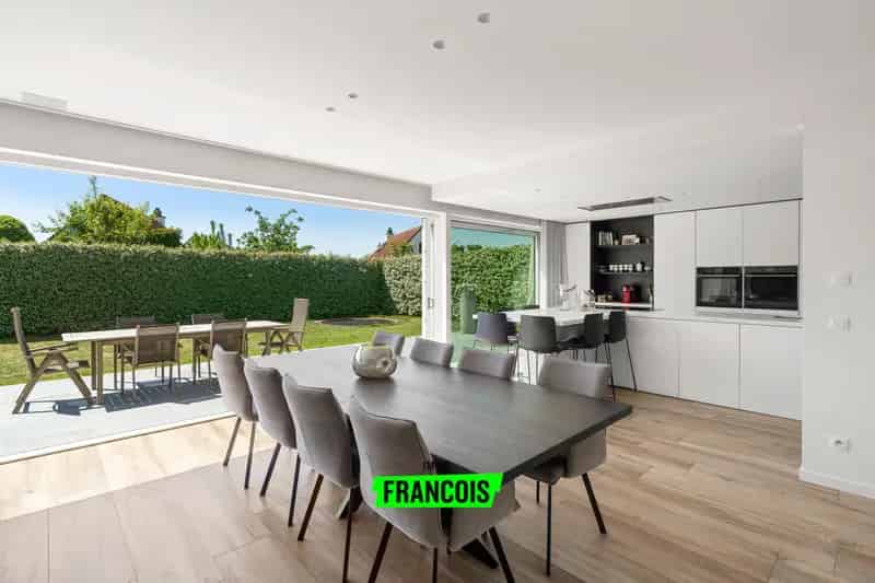 Unieke, moderne villa op toplocatie te Bredene