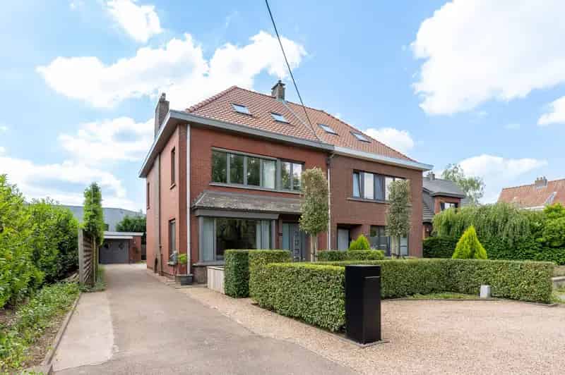 Huis te huur Ekeren: Instapklare gezinswoning