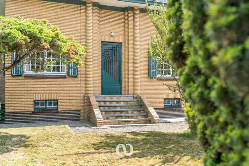 Authentieke Art Deco-villa met weilanden in Sint-Maria Latem