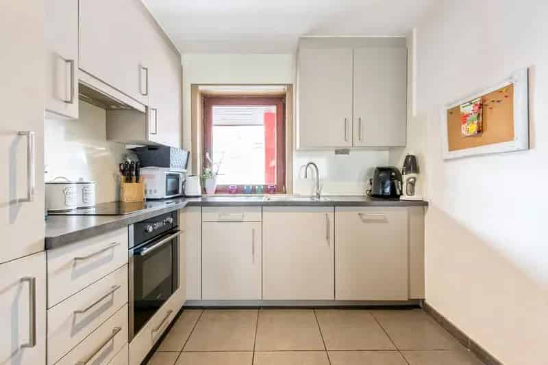 Ideaal starters appartement te huur vlak bij de Spuikom te Oostende!