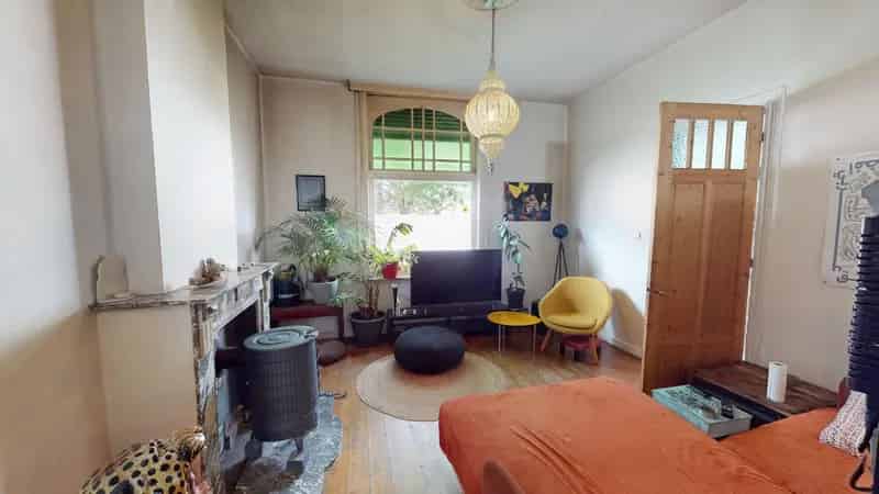 Te koop: Charmante halfopen villa in cottage stijl met ruime tuin en topligging!