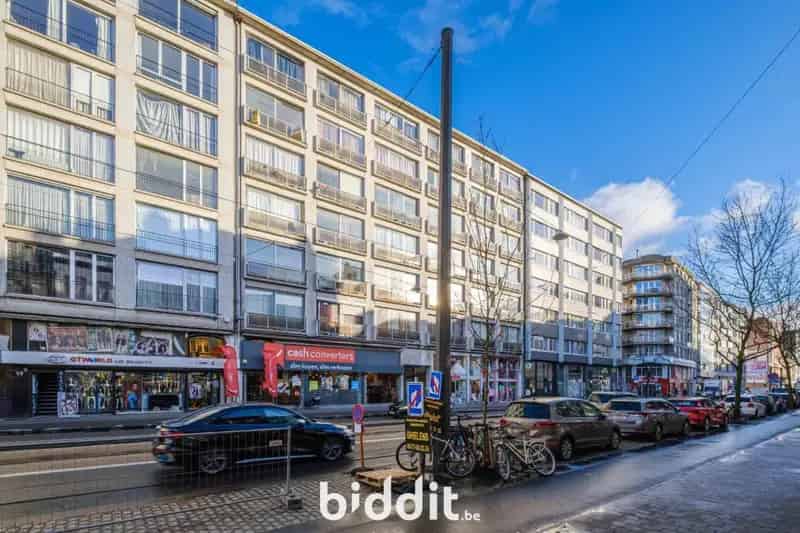 LOT 3 - CENTRAAL GELEGEN STUDIO