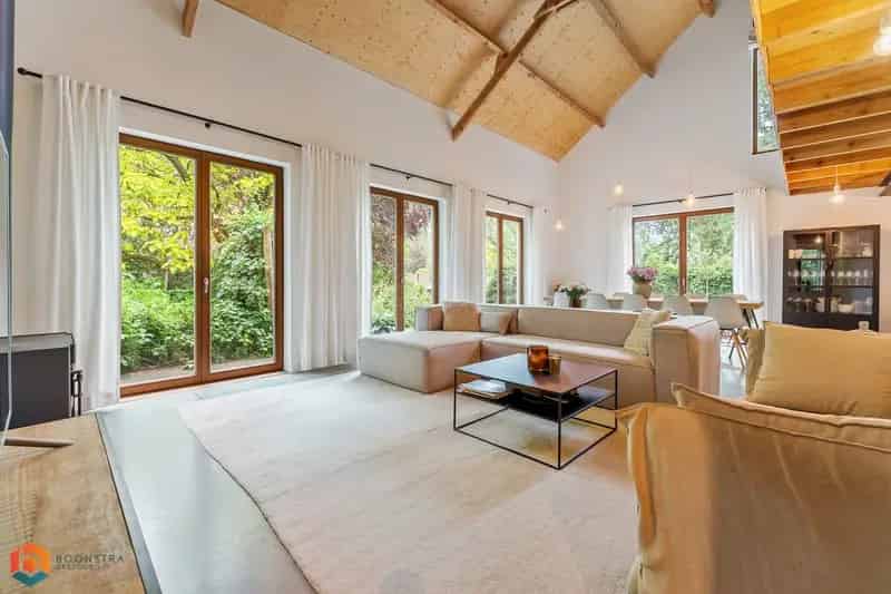 Prachtig gerenoveerde woning op uniek perceel te Putte
