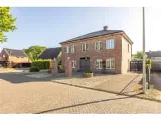 Huis te koop Malle 4 slaapkamers zwembad garage
