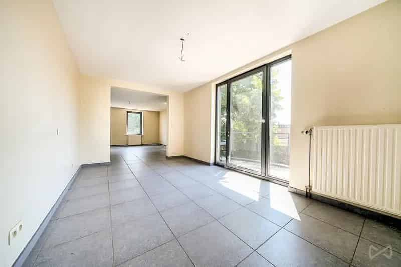 Appartement met twee slaapkamers in Schaerbeek