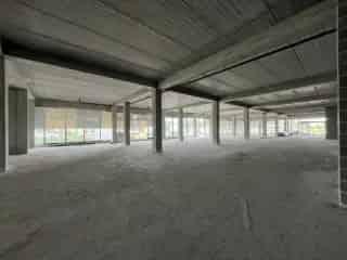 Handelspand te Huur Veurne - 461m² tot 1302m²