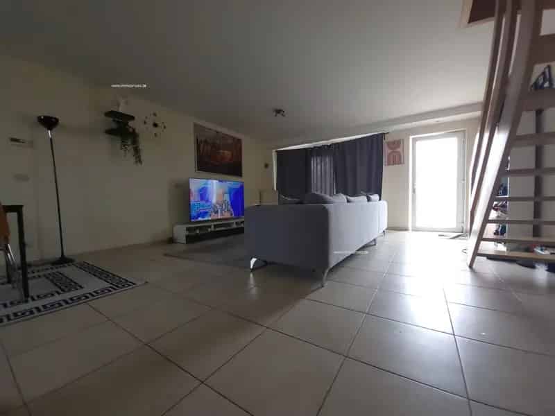 Woning te huur Poeke
