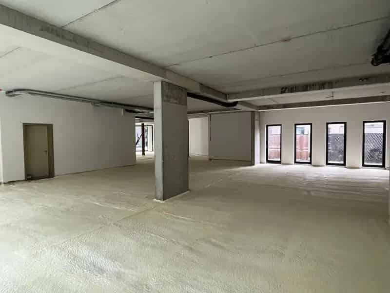 196m² Kantoorrruimte met terras