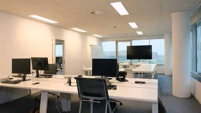 Kantoor te huur in Kwadestraat 151B, Roeselare - Dewaele