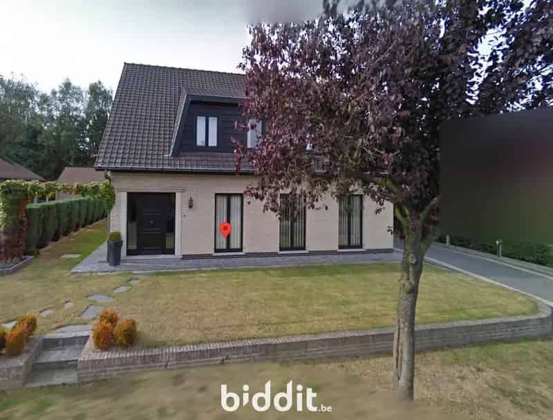 RUSTIG GELEGEN WONING