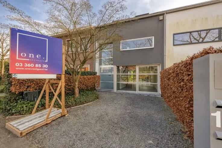 Huis Te Koop Brasschaat Kantoor Duplex Appartement Tuin