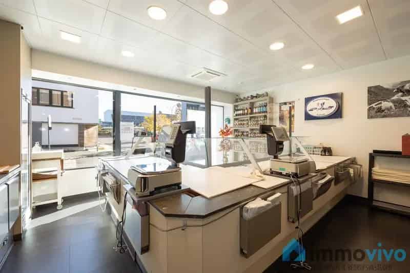 Handelspand Slagerij met Studio en Garage