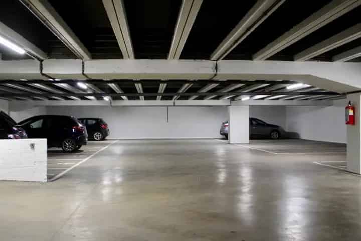 Overdekte parkeerplaats te huur in Aalst