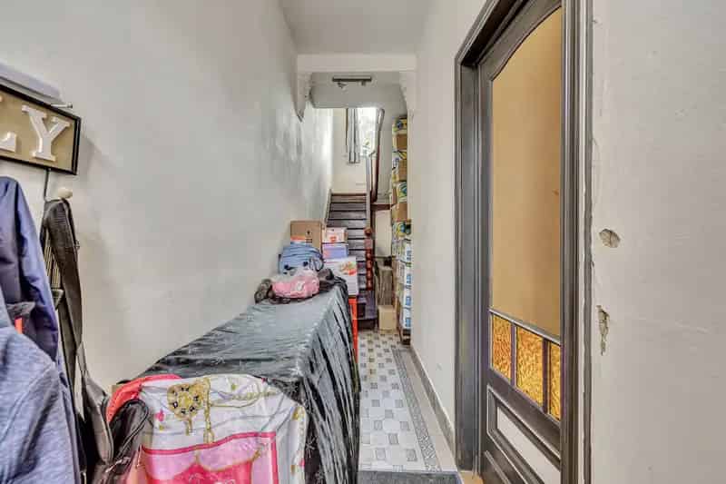 Op te frissen/te renoveren woning op strategische locatie