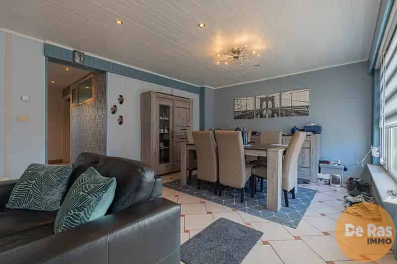 WICHELEN - Ideale starterswoning op leuke locatie