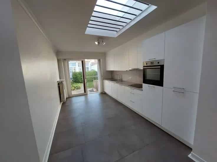 Huis Te Koop 2 slaapkamers  tuin  Nieuwe keuken