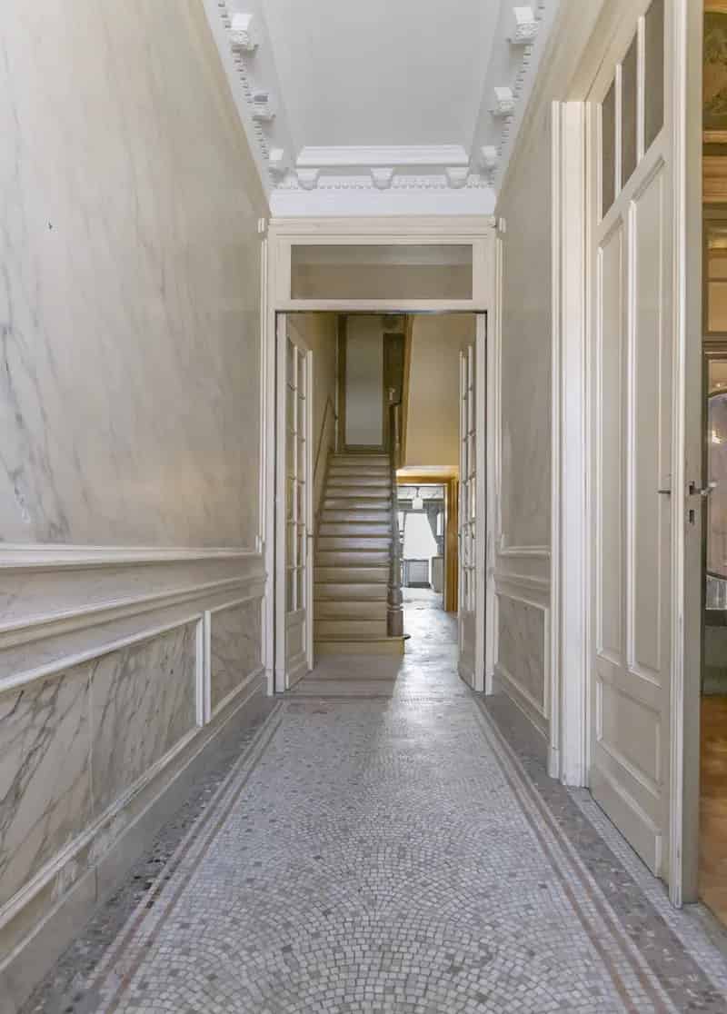 Opbrengsteigendom met 2 vergunde appartementen te Molenbeek