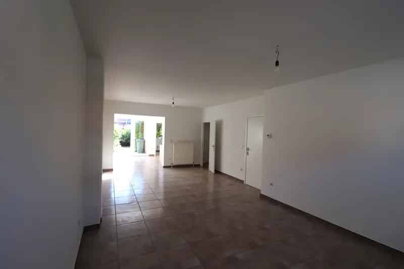 Huis te Huur 3 Slaapkamers Tuin