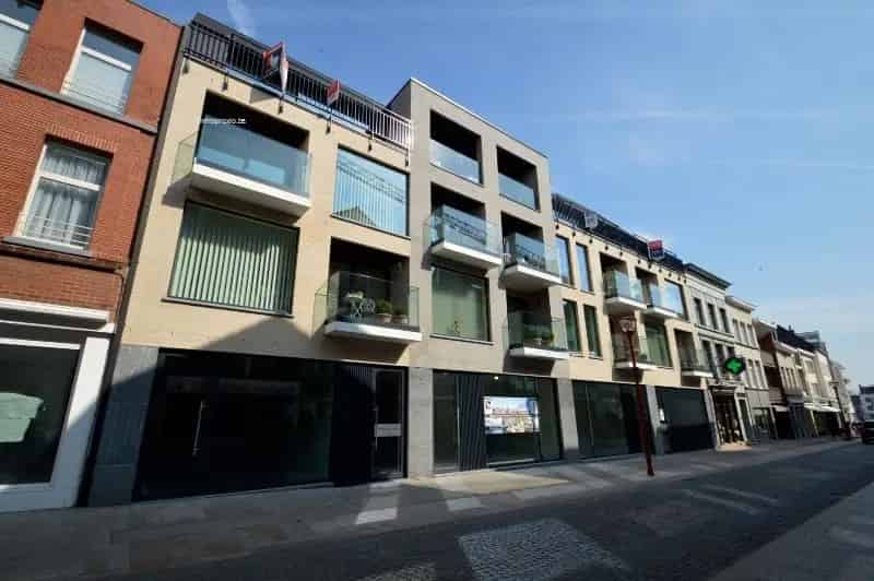 Nieuwbouw handelspand te koop in Residentie Clédor Renaix