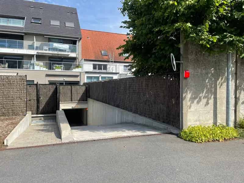 Garage te koop