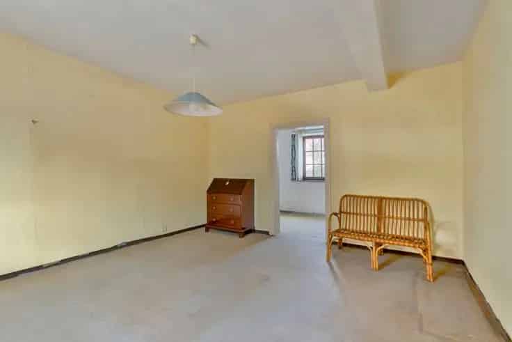 Huis Te Koop Maleizen: Renovatieproject met Potentieel