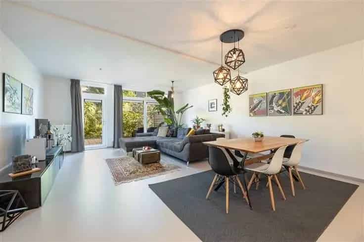 Appartement te koop Deurne Zuid - Instapklaar met tuin