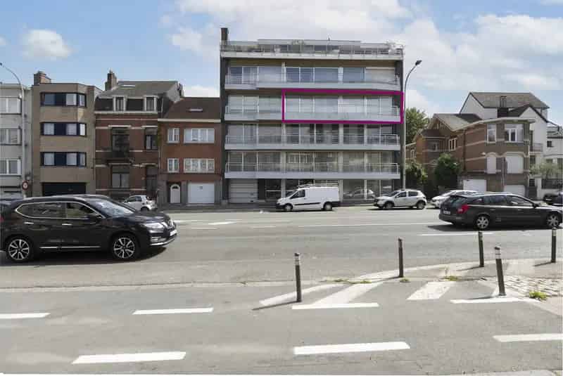 Centraal gelegen appartement met 3 slaapkamers & 2 terrassen