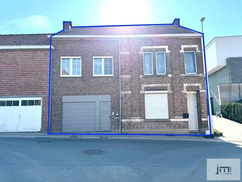 Twee woningen met potentieel in het landelijke Voort