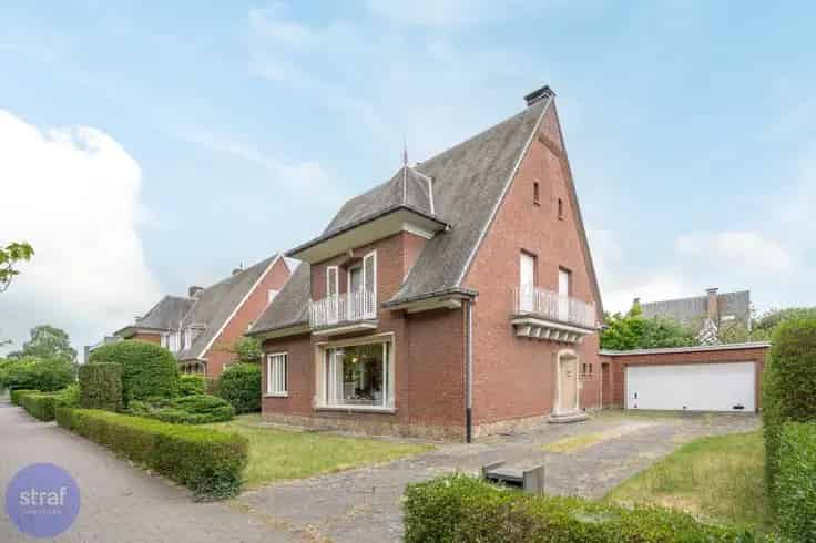 Huis Te Koop Ruime Villa 4 slaapkamers Beatrijslaan