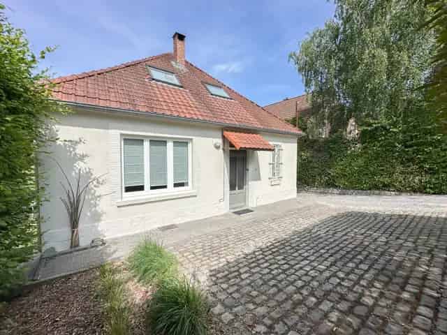 Huis Te Huur , Waterloo, Waals-Brabant