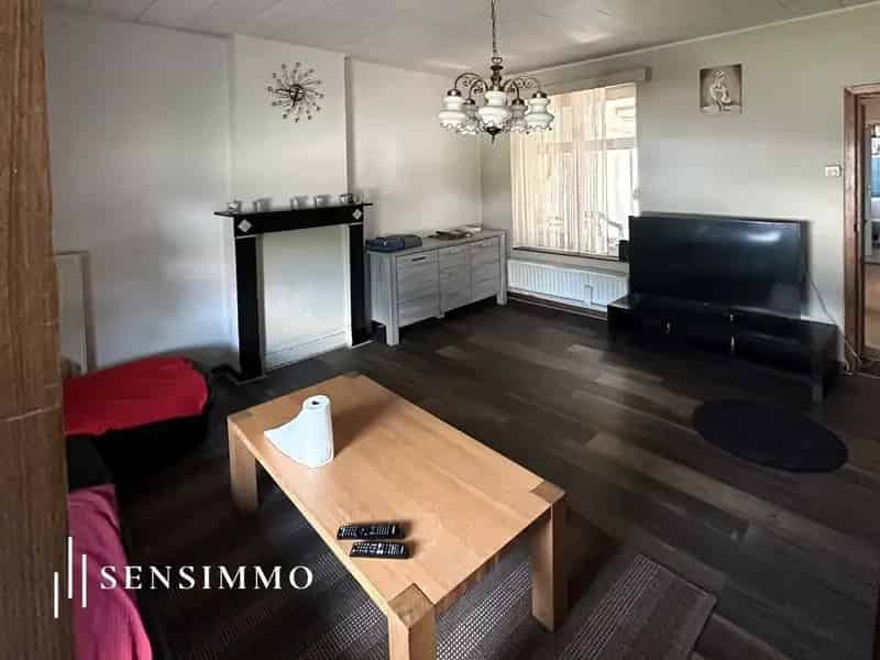 Rijwoning met 3 slaapkamers in woonwijk te Genk