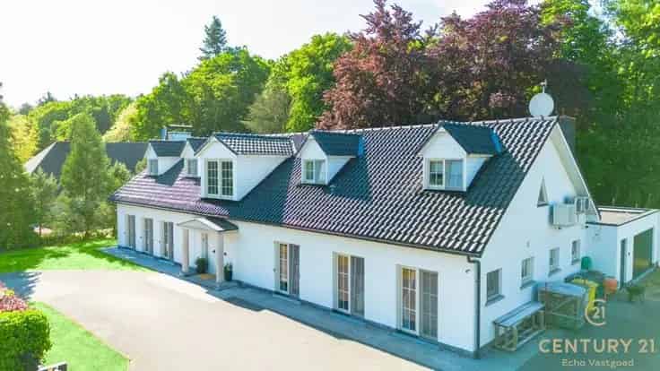 Villa Te Koop 5 Slaapkamers 3 Badkamers Uniek Uitzicht