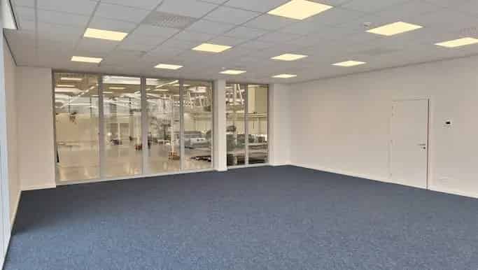 Kantoor te huur in Roger Deceuninckstraat 8, Hooglede - Dewaele