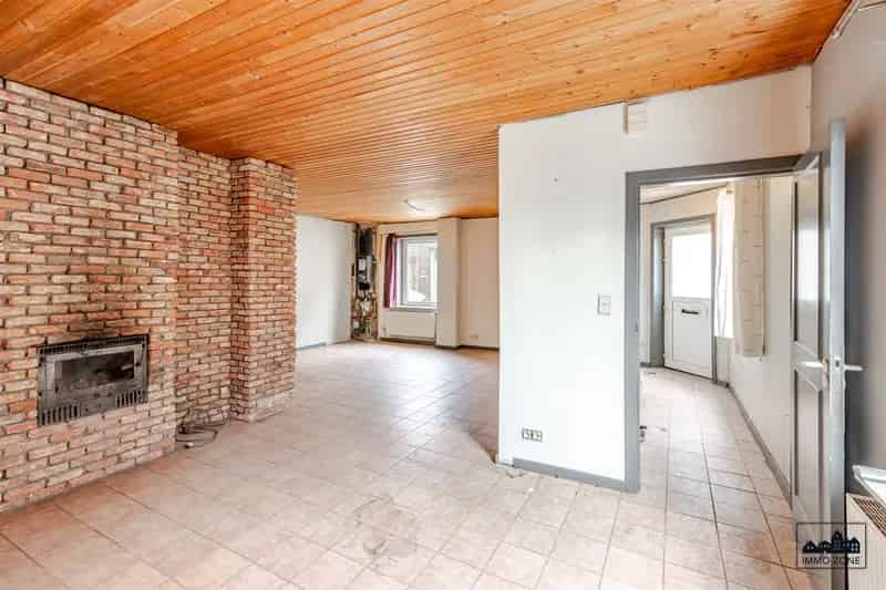 Te renoveren woning in centrum Hamme met veel potentieel